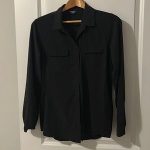 Eddie Bauer dry fit button long sleeve shirt with roll up sleeves. Size medium.